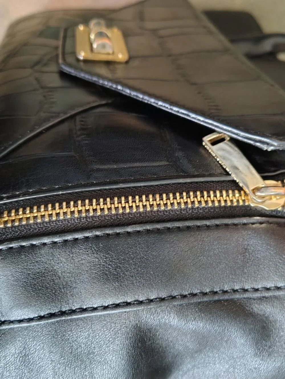Diane Von Furstenberg 440 Secret Agent Bag - Picture 10 of 13